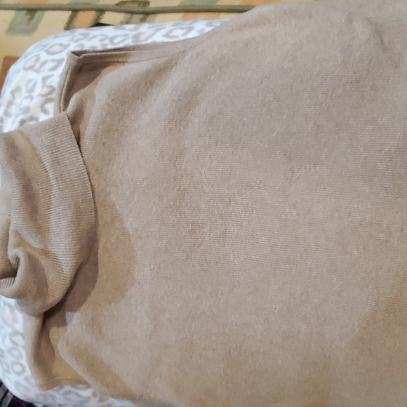 TAUPE MOCK TURTLENECK SLEEVELESS.  COTTON LIGHTWEIGHT. NO SIZE - Picture 1 of 5